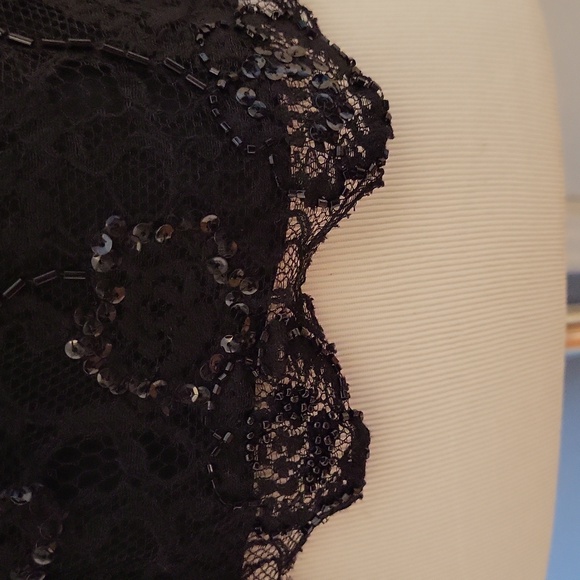 Alice + Olivia Black Top Tank Sequins Beads Circles Lace Layered Small - Picture 3 of 5